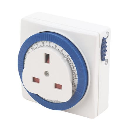 PestGo2 Mechanical Plug-In and Plug-Through Compact Timer